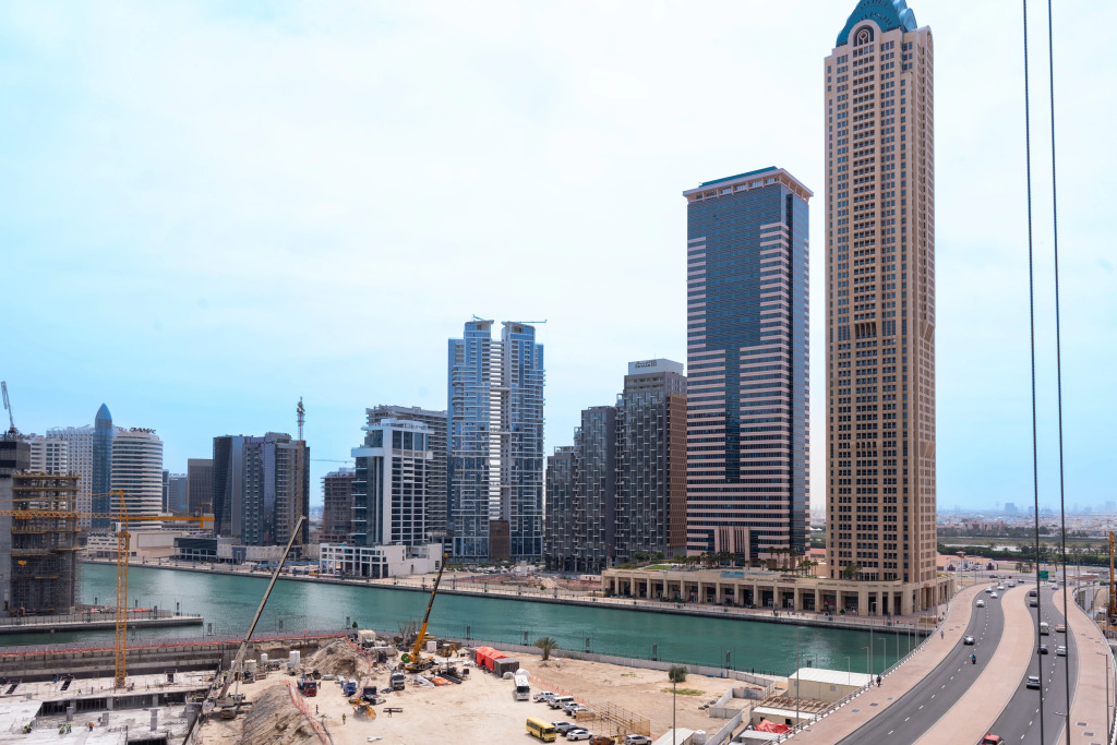 Апартаменты Keyrock Living Lakeview Retreat in Business Bay