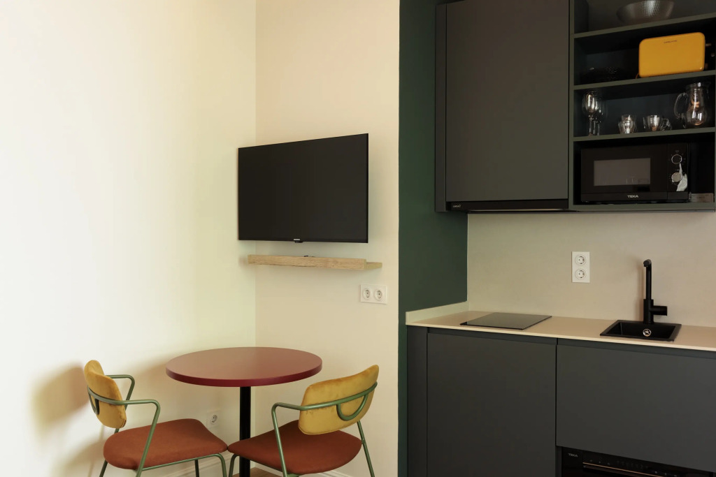 Blume Cruz Suites