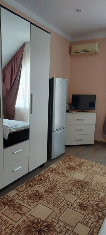 Меблированные комнаты Лариса