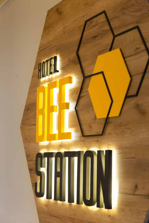 HOTEL Bee Station