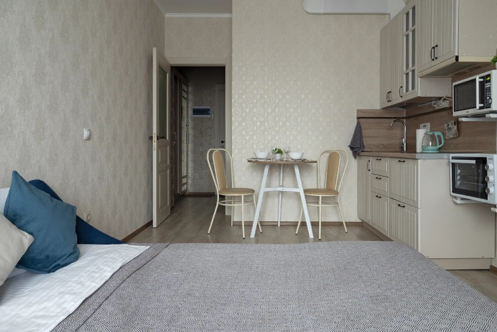 Апартаменты MyHomeYourHome на Маршала Казакова 72 к1