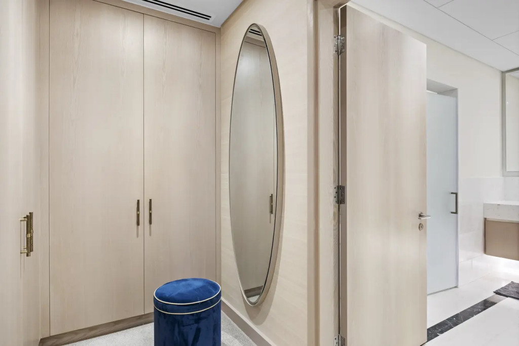 Апартаменты StoneTree - Luxury 1 BR - Palm Tower