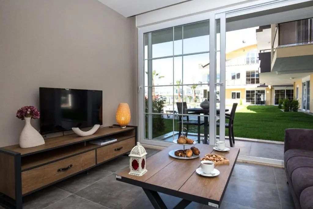 Lara Beach Homes