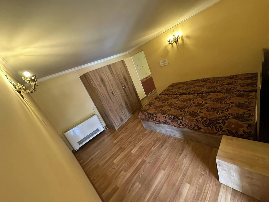 Li Yes Yerevan hotel