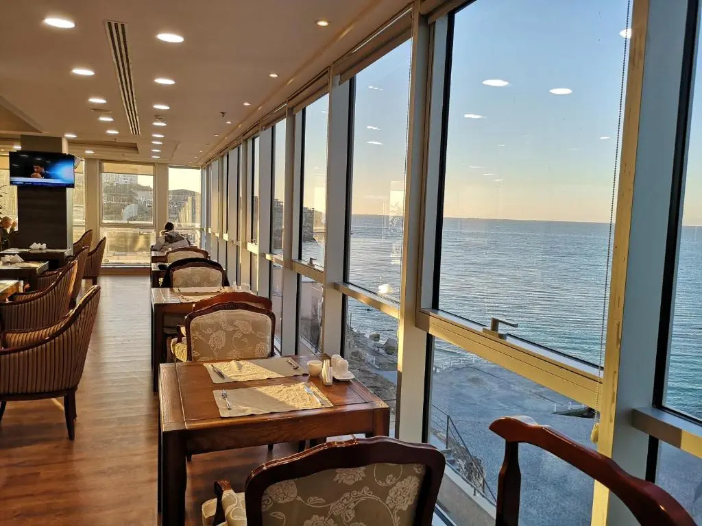 Отель Caspian Riviera Grand Palace