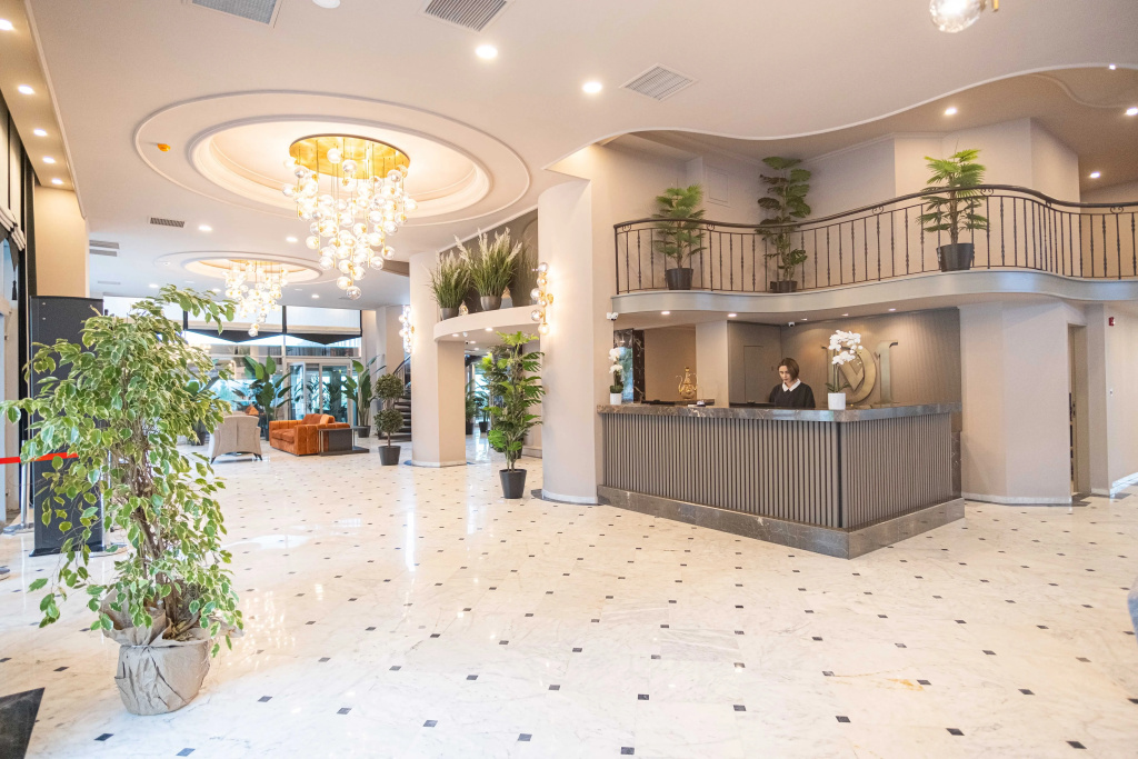 Destiny Marine Deluxe Hotel