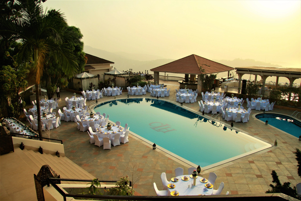 The Country Lodge Hotel