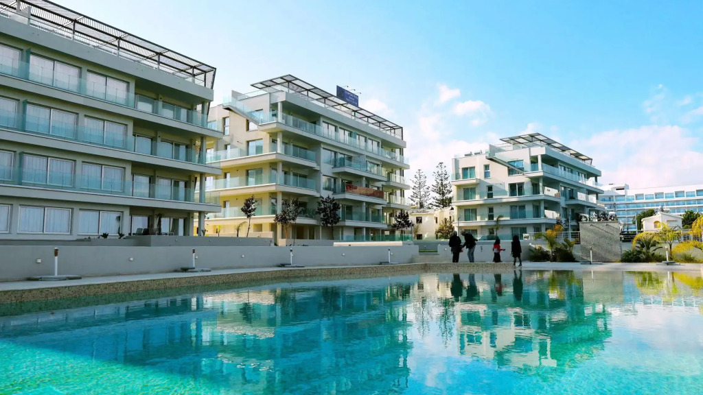 Апартаменты Emerald Suites
