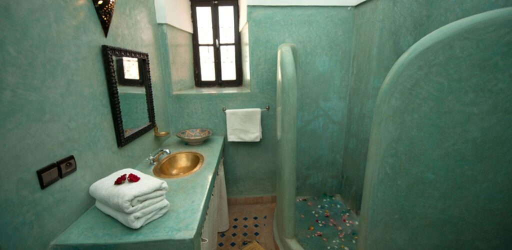 Riad Azalia
