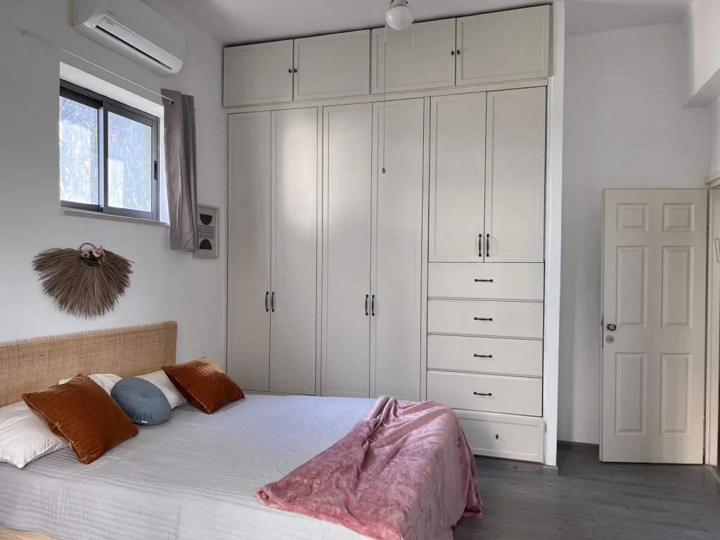 Апартаменты Design & Balcony in City Center by FeelHome