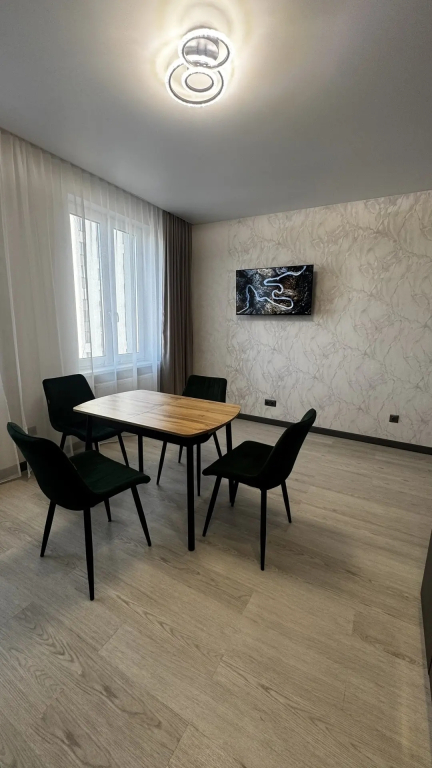 Квартира с Дизайнерским Ремонтом на Новгородской 3