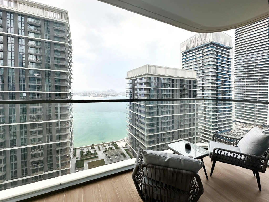 Апартаменты Keyrock Living Seaview Stay at Emaar Beachfront