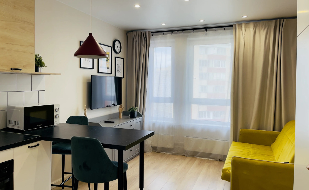 U Krokus Ekspo Flat 19 Etazh