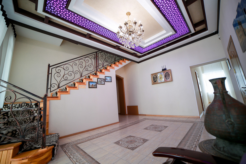 Rayhon Hotel