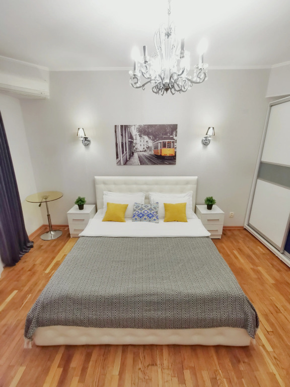 Апартаменты M.O.O.N. APARTMENTS Zenkova 86