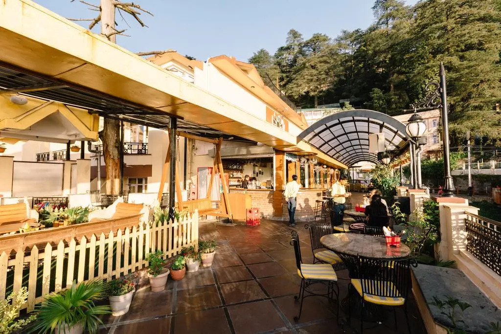 Hotel Willow Banks, Mall Road Shimla