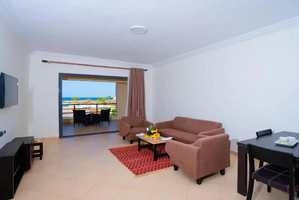 Отель New Eagles Aqua Park Resort
