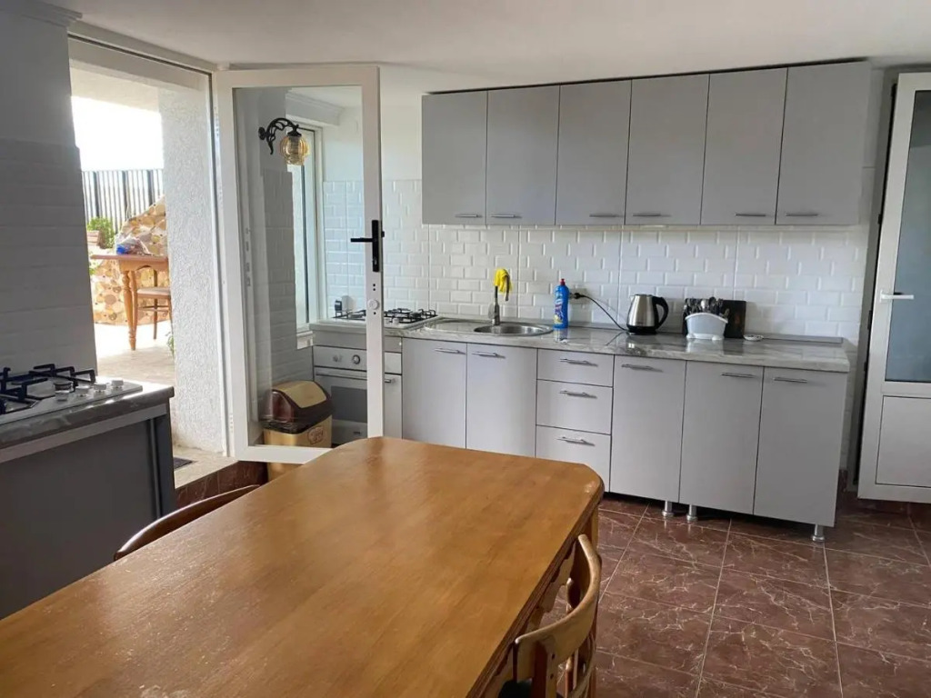 Elida Guest House