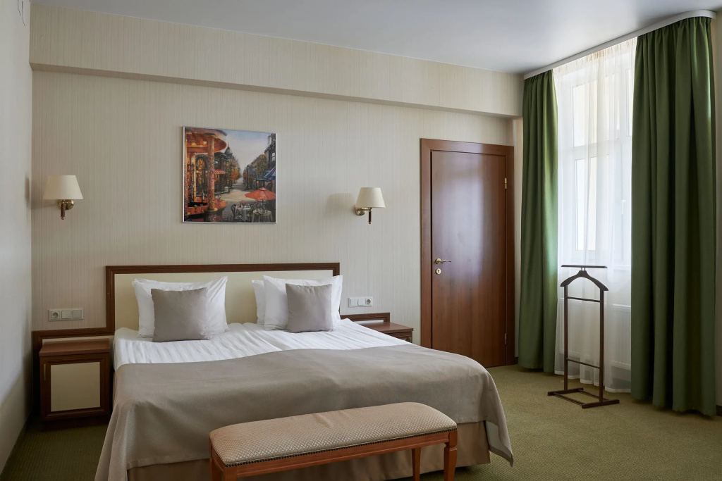 Полулюкс (Building Grey Inn 4*) с балконом