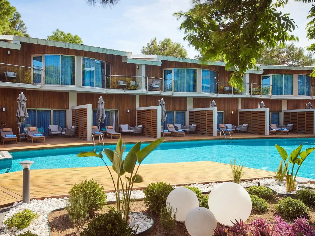 Rixos Sungate - The Land of Legends Access
