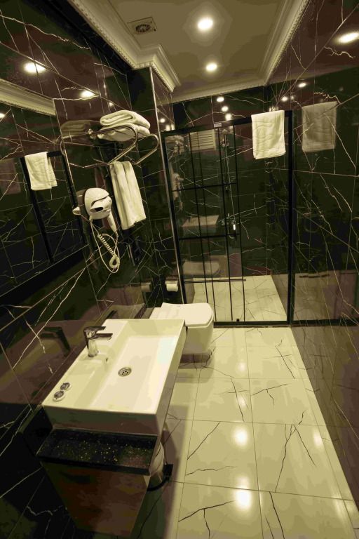 Отель Express Plus