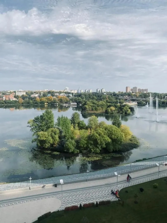 Квартира бирюзовая студия на Аблукова 12