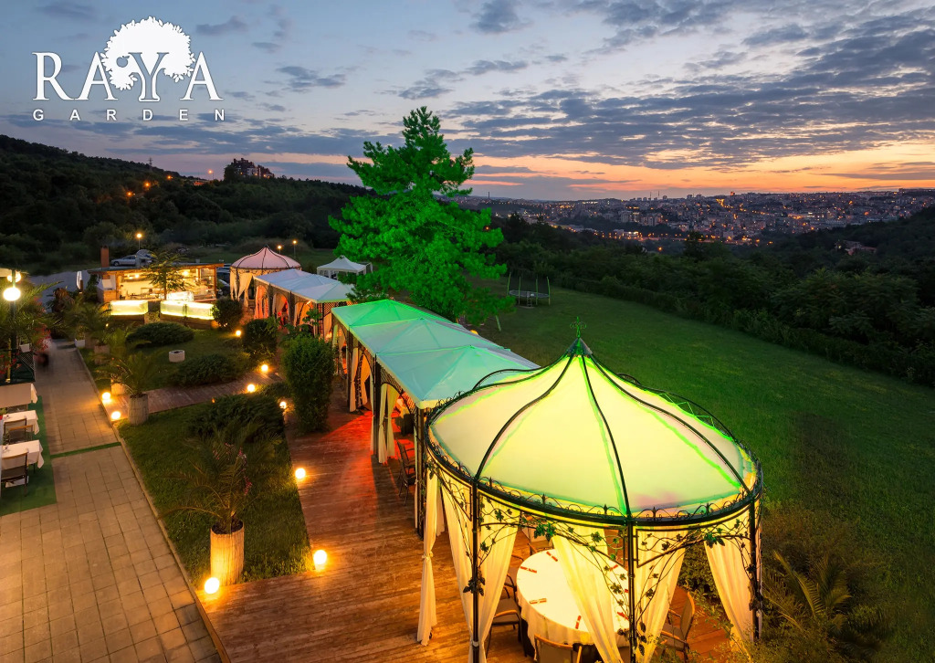 RAYA Garden - Park Hotel & Winery