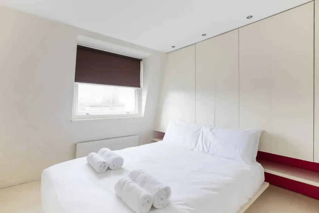 Апартаменты Comfortable Aircon Apartment Earls Court