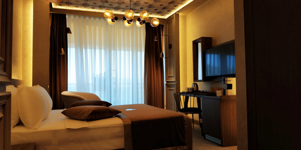 Tonight Hotel Port