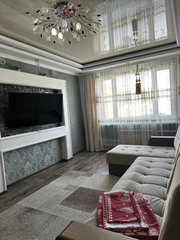 Квартира в Микрорайоне Дружба 1/2