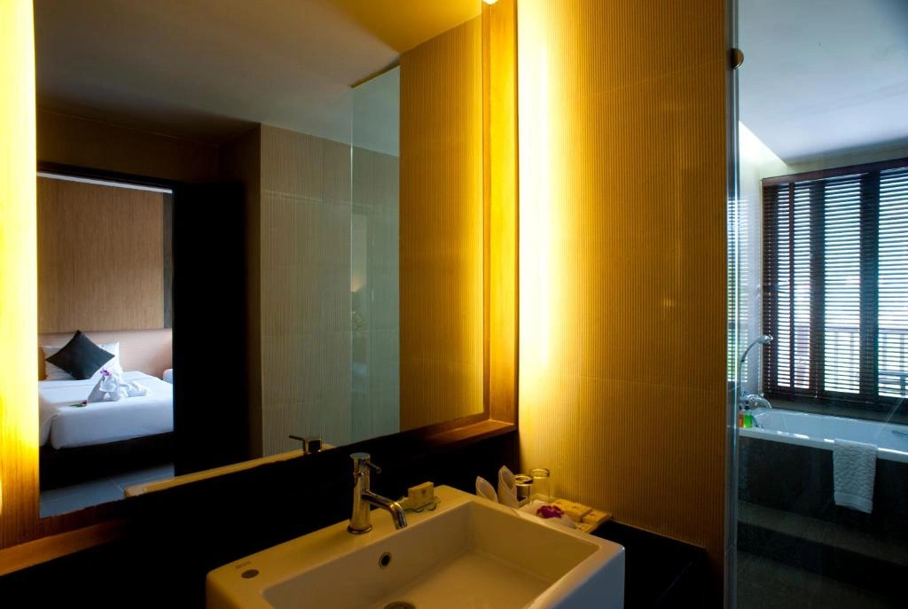 Peach Blossom Resort & Pool Villa - SHA Plus