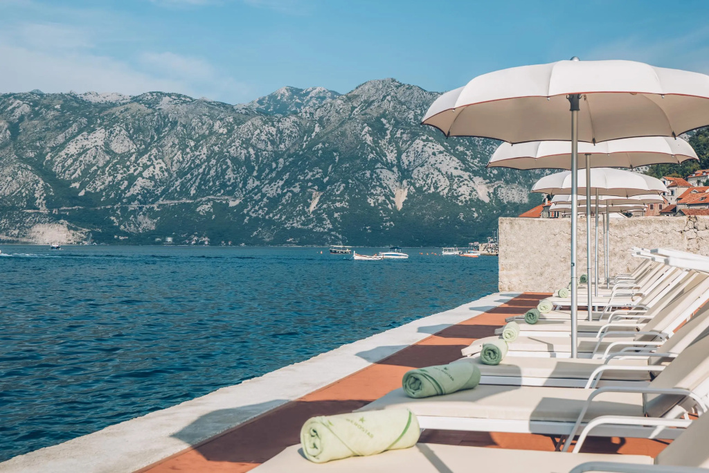 Heritage Grand Perast
