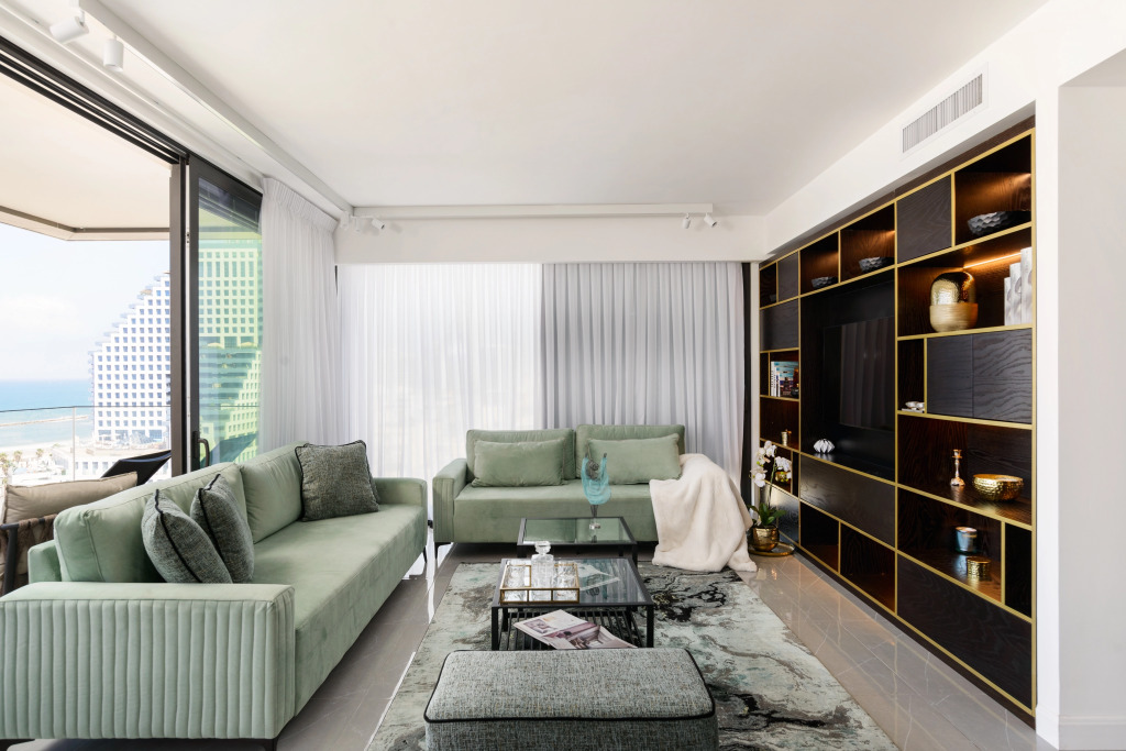 Апартаменты Luxury with Terrace & Sea View by FeelHome
