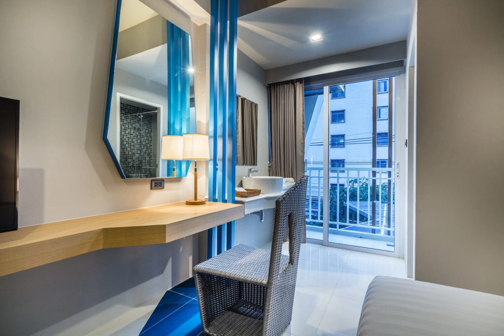 Отель Atelier Suites