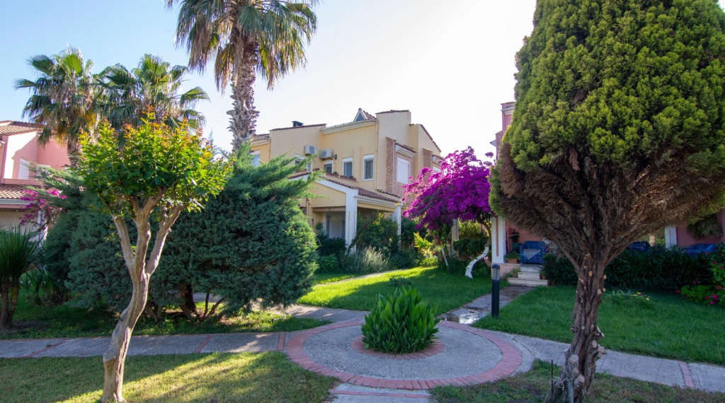 Апартаменты Akdenizevleri  2+1 garden floor