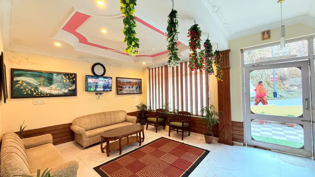 Отель Snow Crest Inn