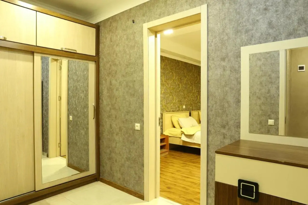 Dkd-bridge Hotel