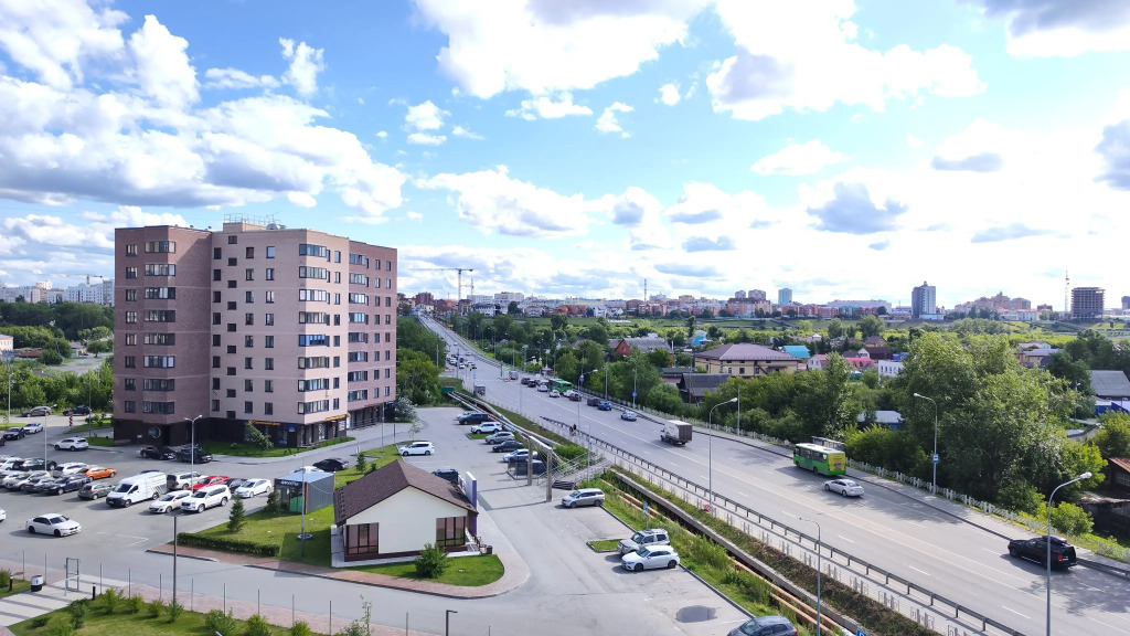 Апартаменты Панда Хоум с видом на мост влюблённых