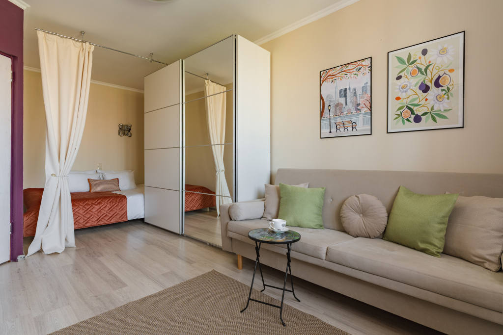 Квартира RoomyRoom с кондиционером у метро Парнас