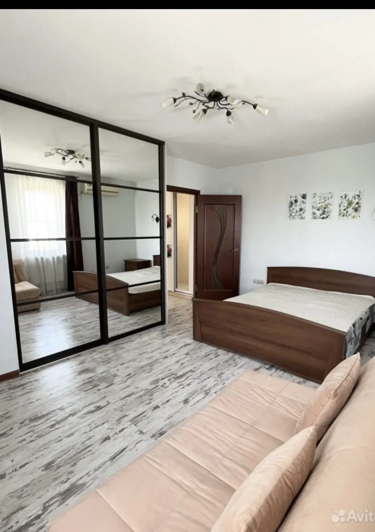 Uyutnaya kvartira v tsentre goroda Flat
