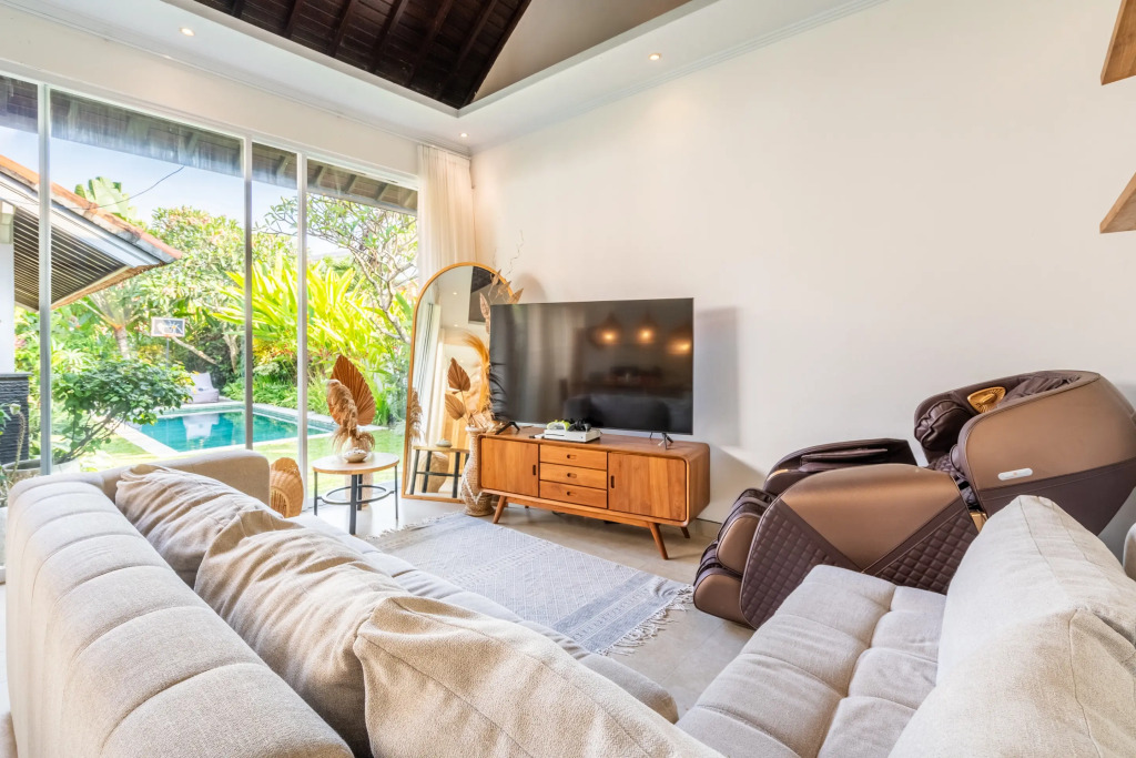 Вилла Jungle Amaranth Canggu - Exclusive 3BR Retreat with Pool, Modern Amenities and Top Location