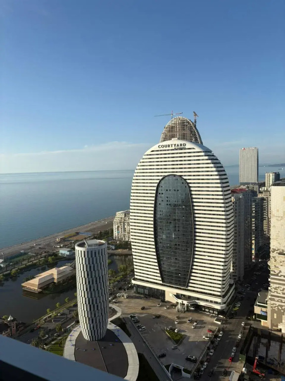 Panorama Central Sea View Orbi City