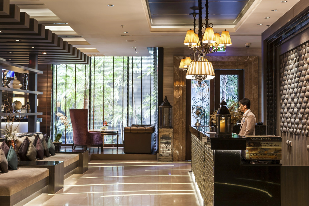 Montraj Continent Sukhumvit Bangkok