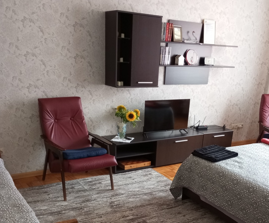 Квартира 1 Комнатная Квартира с Двумя Раздельными Кроватями в Центре Пущино