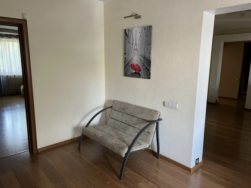 Квартира Семейный Люкс 139 кв. м напротив Отеля Hilton