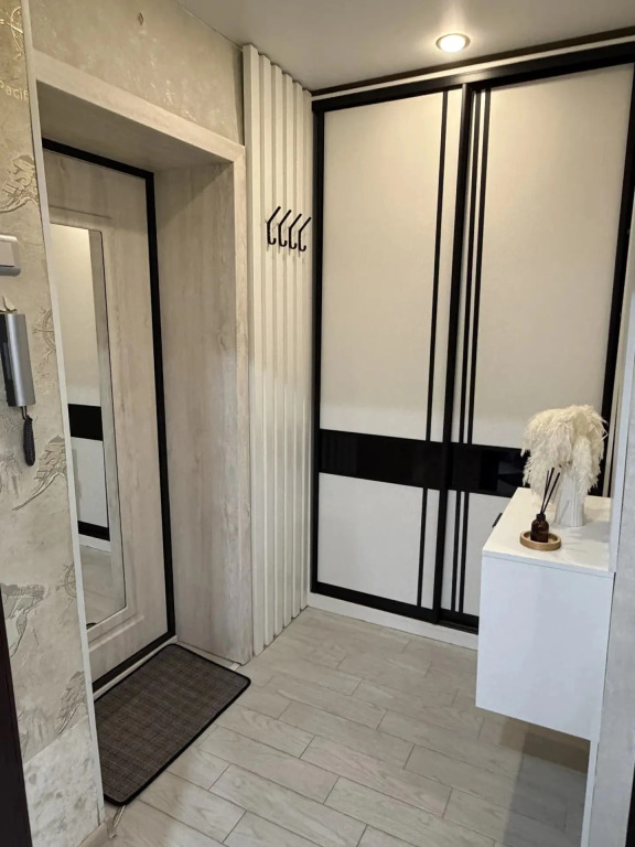 Квартира 1 к. Orhidea Room