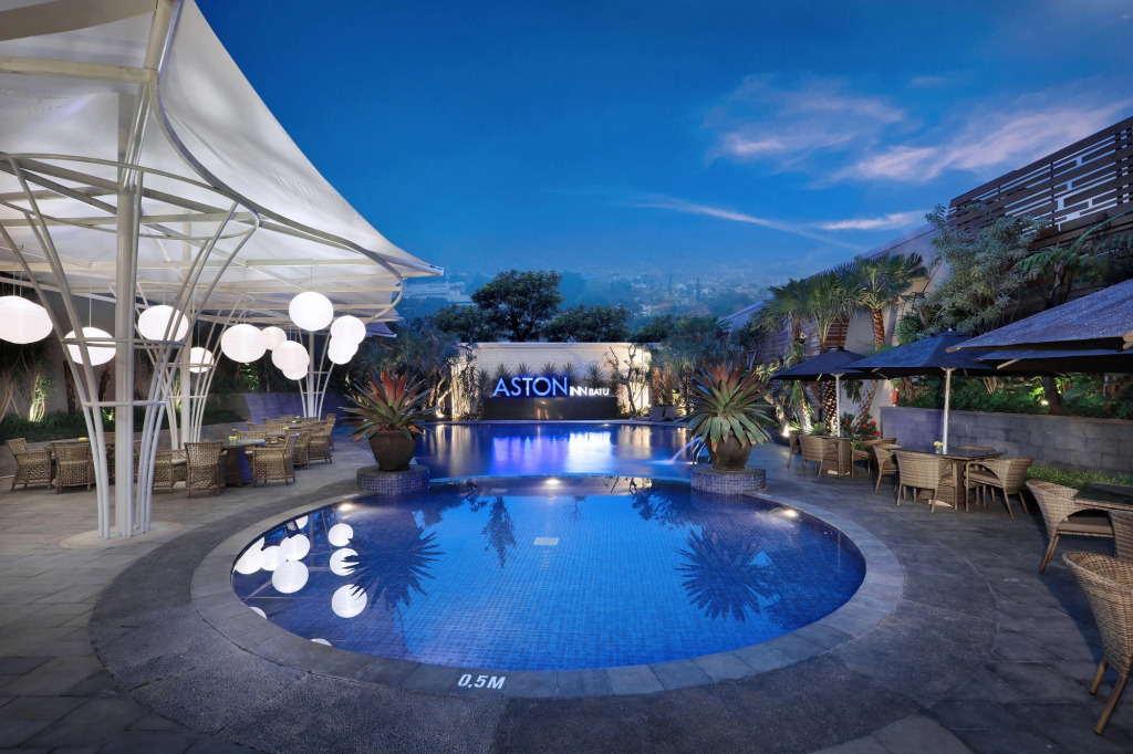 Отель Aston Inn Batu - Malang