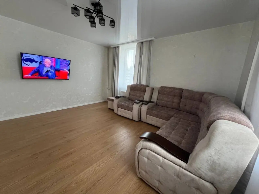 Квартира Трехкомнатная Веласкеса 7к5