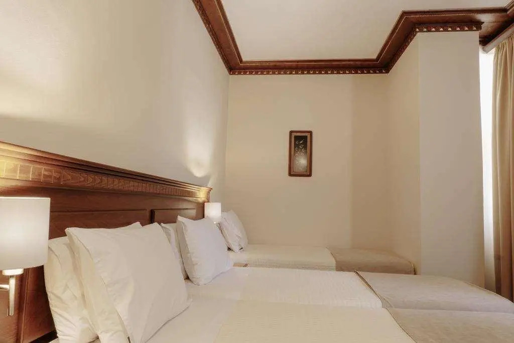Hotel Argjiro
