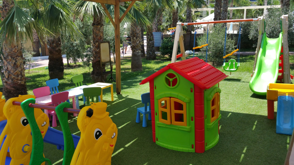 Отель Oscar Resort